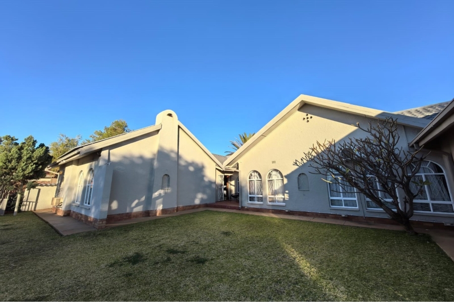4 Bedroom Property for Sale in Hillcrest Northern Cape